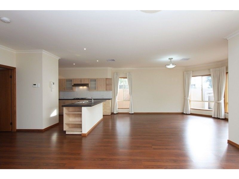 12 Moreshead Street, Greenacres SA 5086