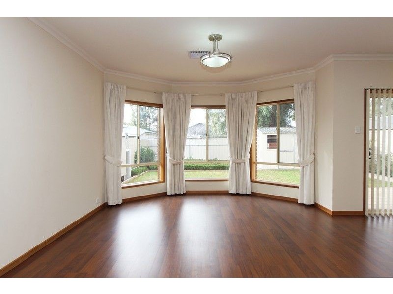 12 Moreshead Street, Greenacres SA 5086