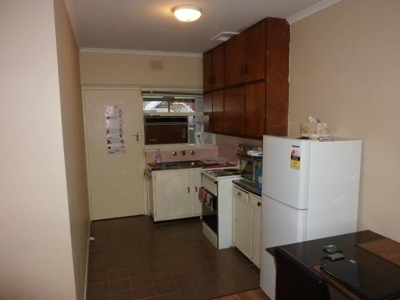 2/4 Barry Street, Henley Beach SA 5022