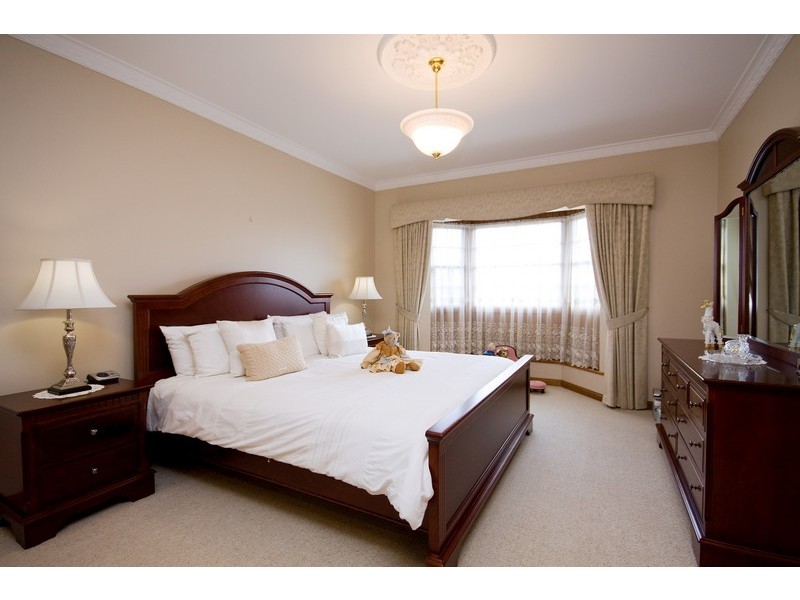 5 Tahiti Place, West Lakes SA 5021