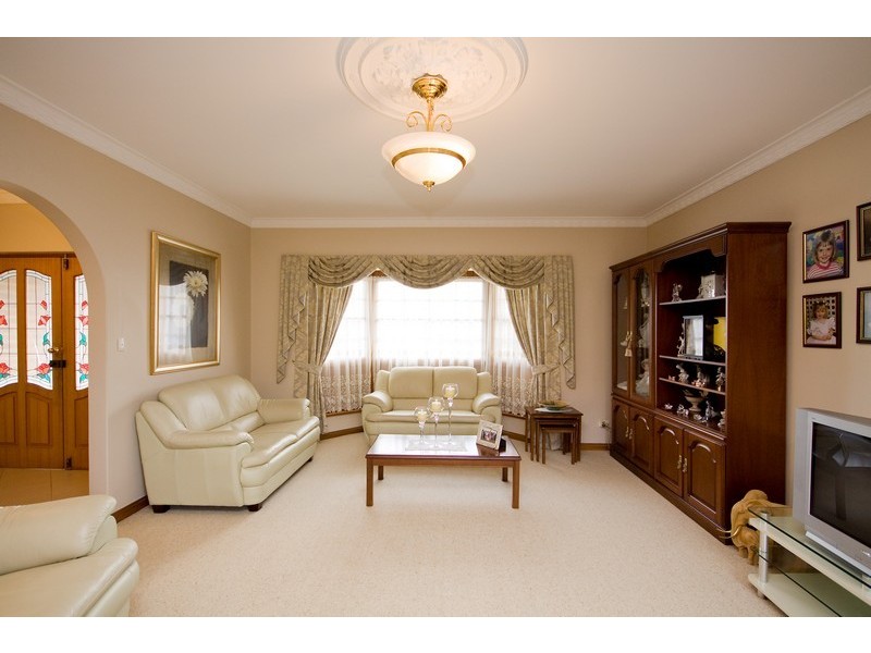 5 Tahiti Place, West Lakes SA 5021