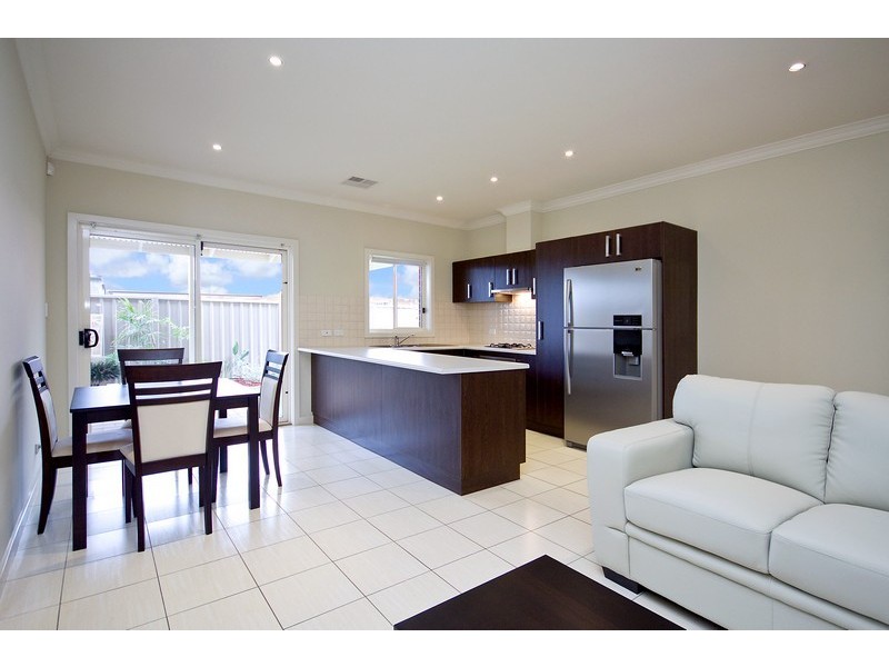 8A Ayr Avenue, Seaton SA 5023