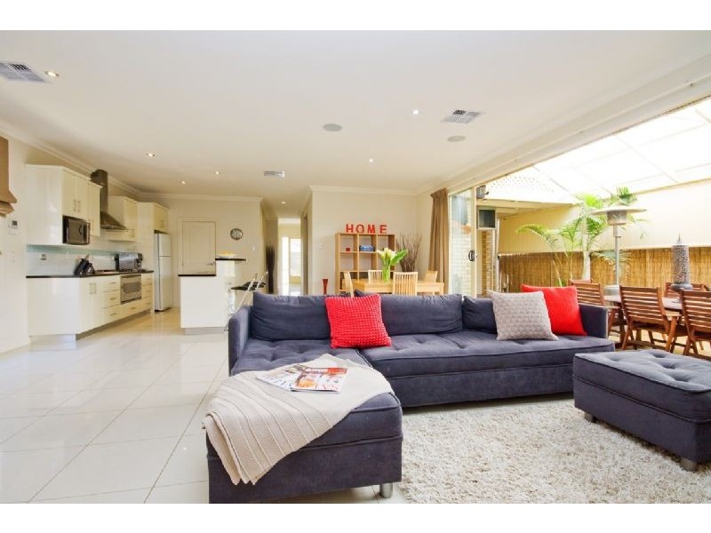 17 Kent Avenue, Fulham Gardens SA 5024