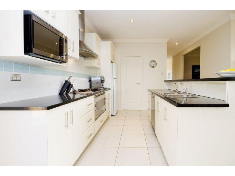 17 Kent Avenue, Fulham Gardens SA 5024