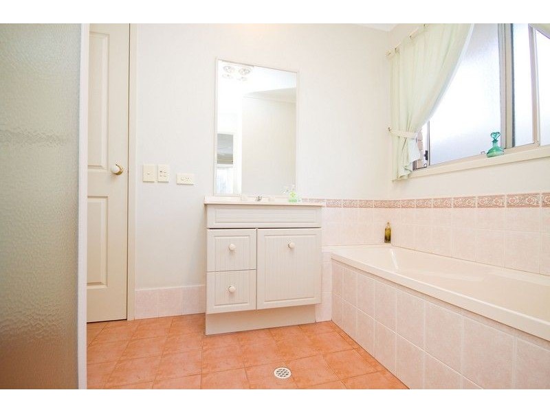 2 Yorkshire Street, Grange SA 5022