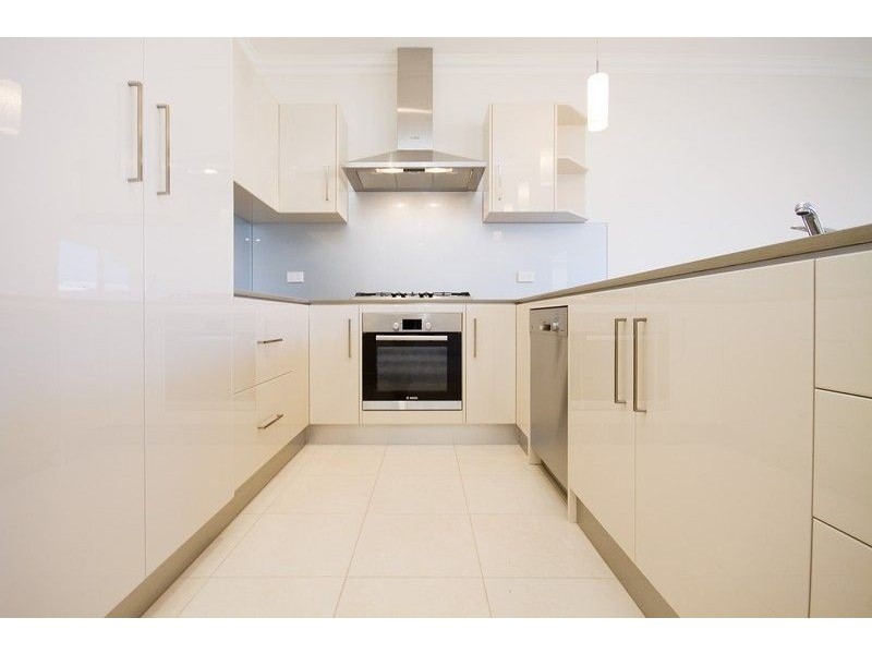 8A Sharpie Crescent, Grange SA 5022