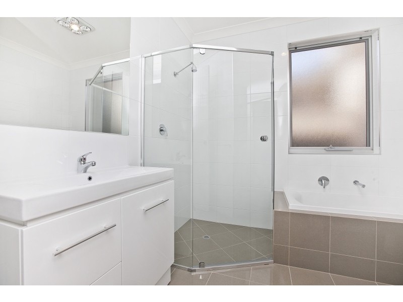 4 Yacht Place, Grange SA 5022