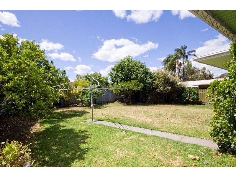 4 Yacht Place, Grange SA 5022