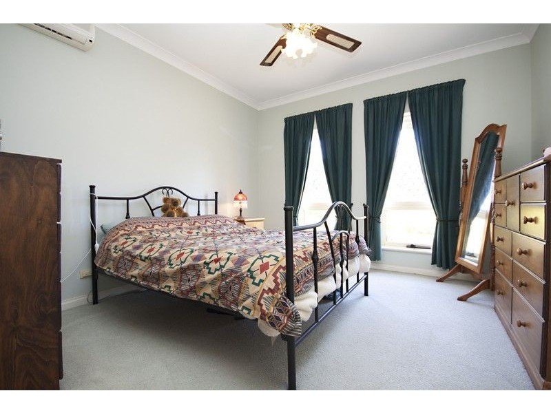 36 Burley Griffin Boulevard, Brompton SA 5007