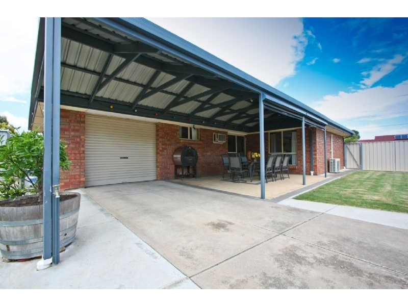 42 Halsey Road, Fulham SA 5024