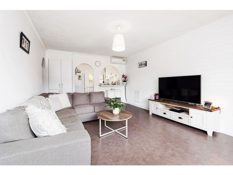 2/9A Clark Terrace, Seaton SA 5023