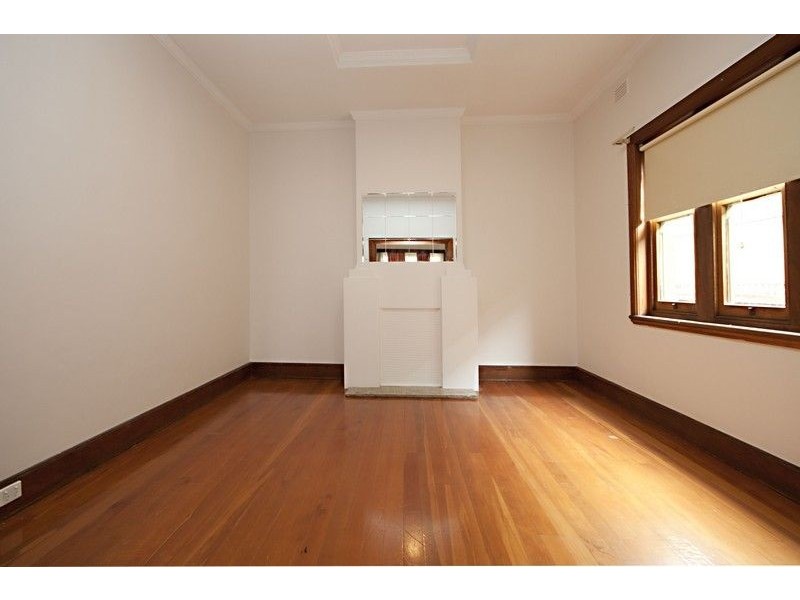 18 Narkunda Street, Glandore SA 5037