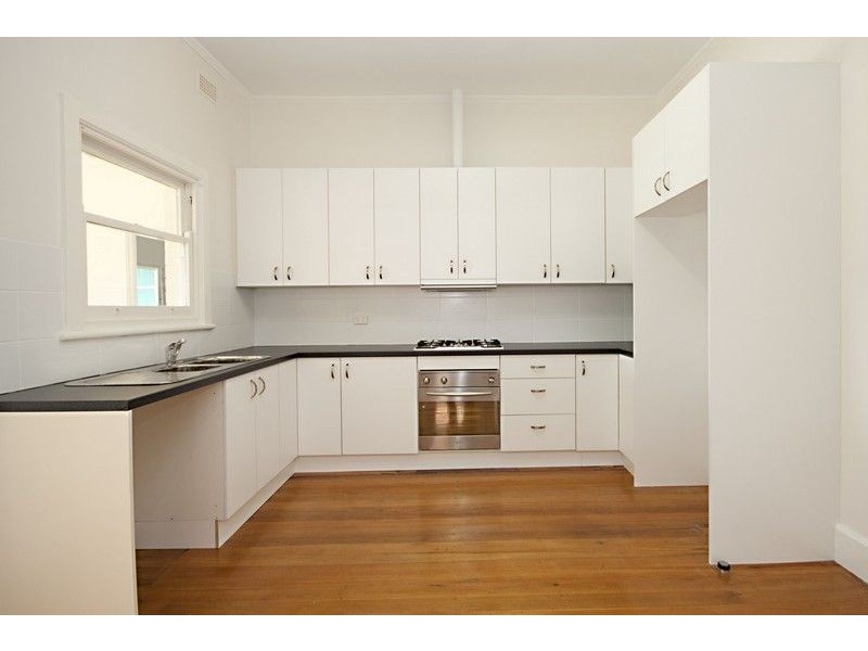 18 Narkunda Street, Glandore SA 5037