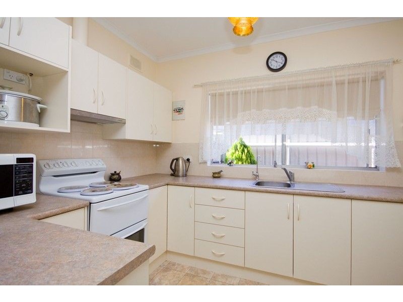 2/46 Swan Street, Grange SA 5022