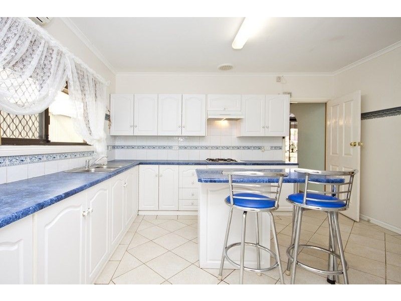 13 Athalie Avenue, Parafield Gardens SA 5107