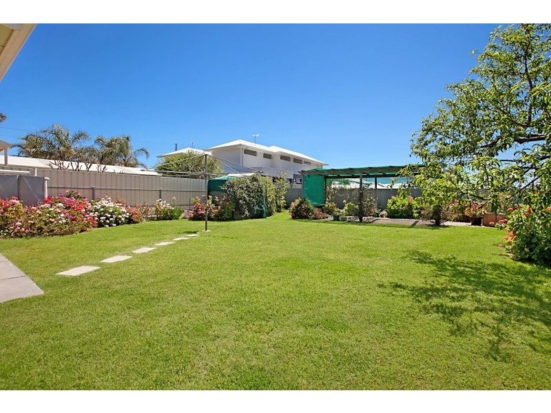 100 Riverside Drive, Fulham SA 5024