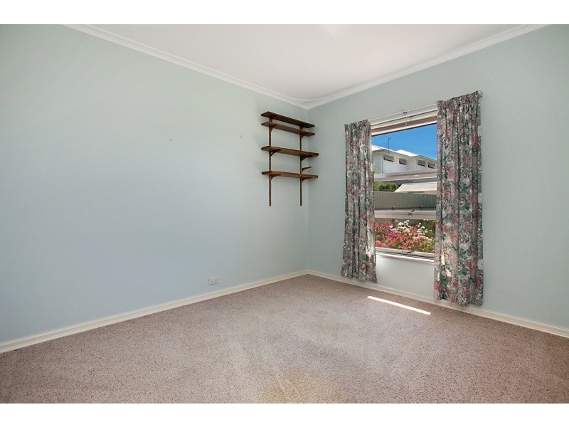 100 Riverside Drive, Fulham SA 5024