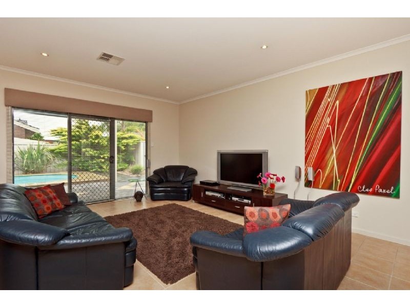 3 Kopcheff Avenue, Fulham Gardens SA 5024