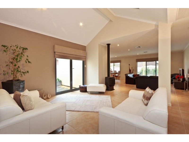 3 Kopcheff Avenue, Fulham Gardens SA 5024