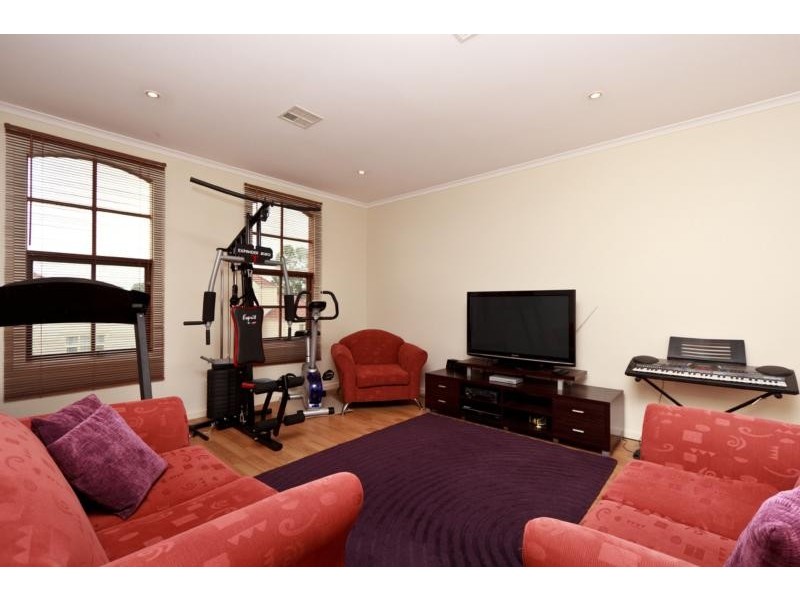 3 Kopcheff Avenue, Fulham Gardens SA 5024