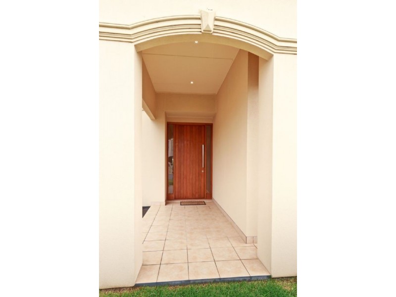 3 Kopcheff Avenue, Fulham Gardens SA 5024