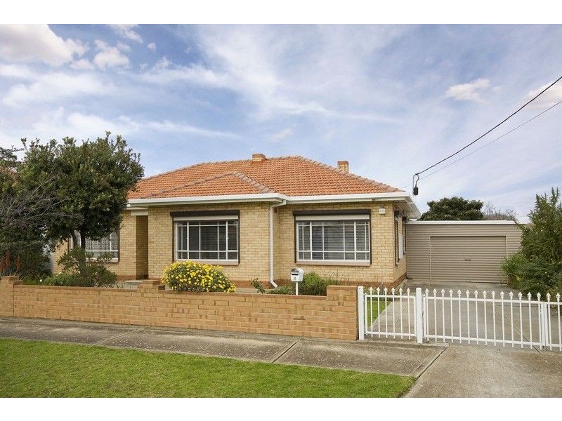 4 Minns Street West, Seaton SA 5023