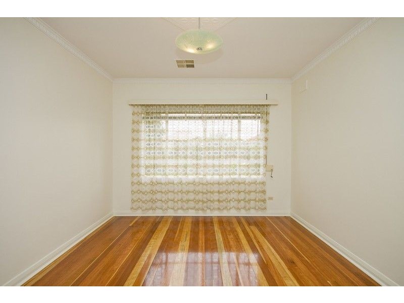 4 Minns Street West, Seaton SA 5023