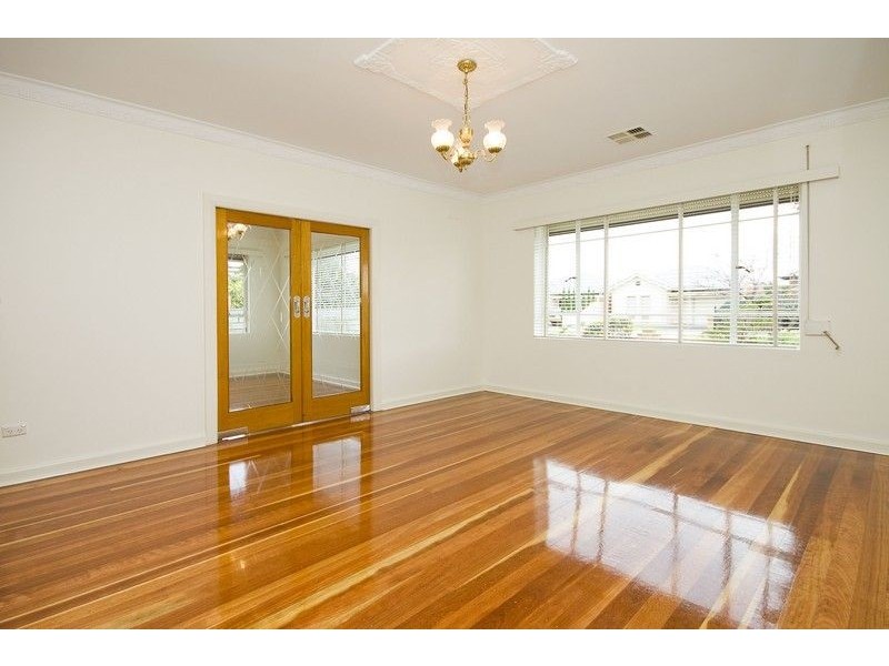 4 Minns Street West, Seaton SA 5023