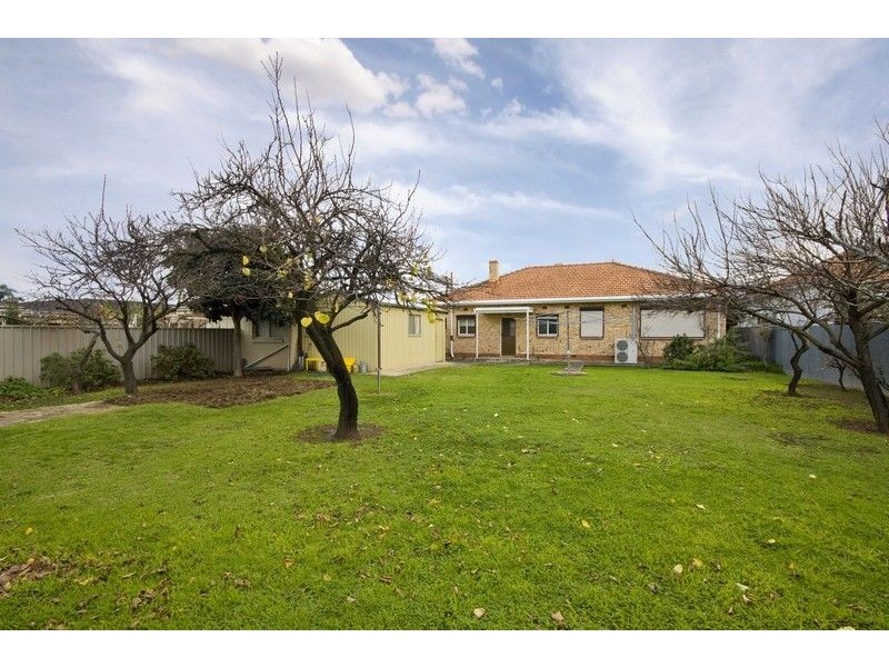 4 Minns Street West, Seaton SA 5023