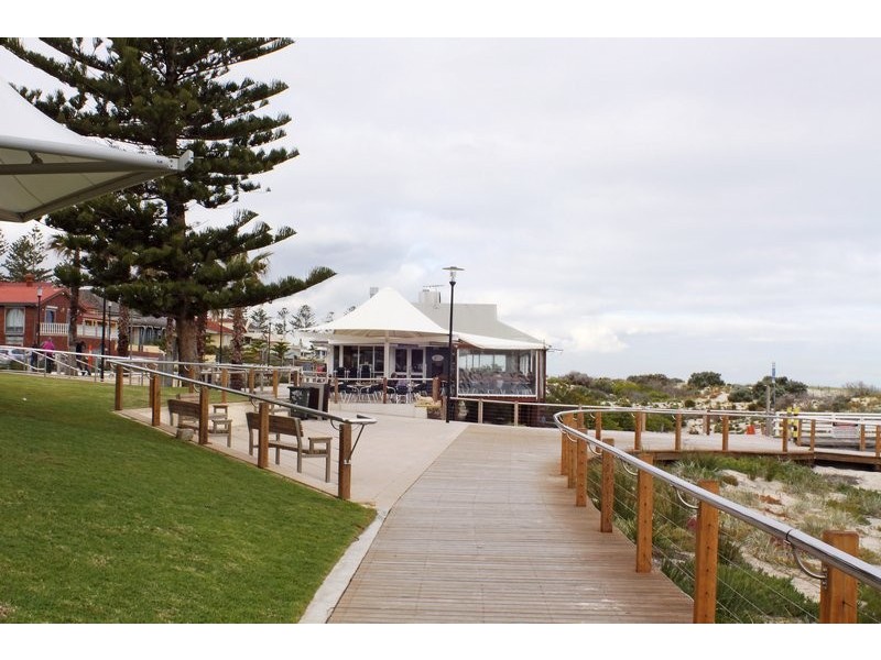 3/4 Jetty Street, Grange SA 5022