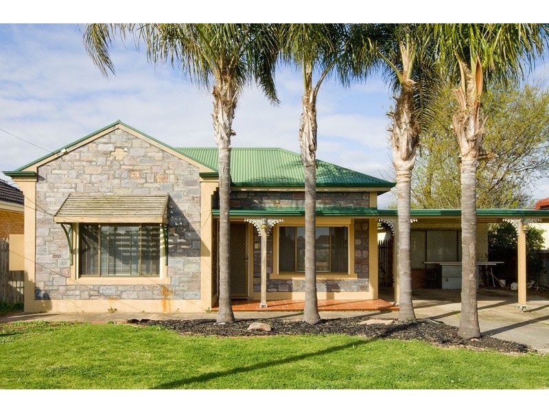 10 Ruby Avenue, Seaton SA 5023