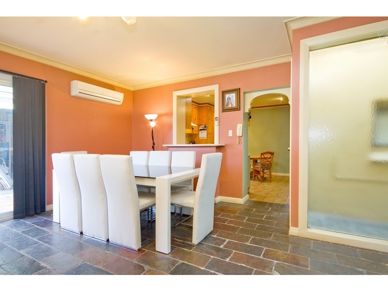 10 Ruby Avenue, Seaton SA 5023