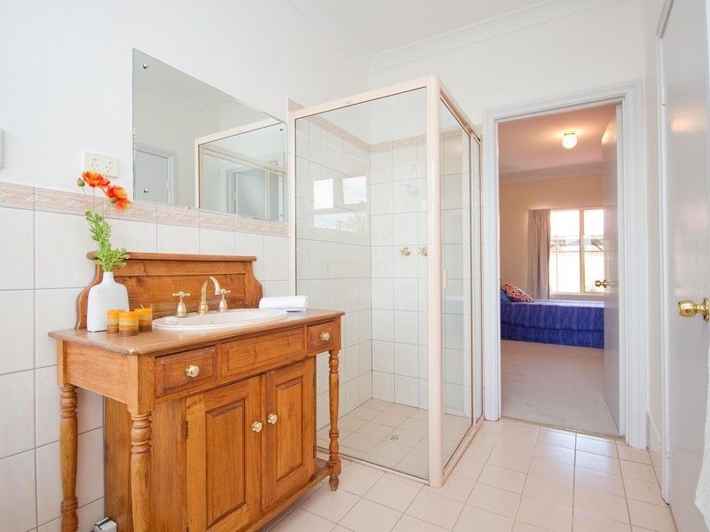 2/8 Albany Street, Grange SA 5022