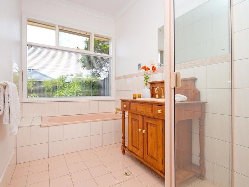 2/8 Albany Street, Grange SA 5022