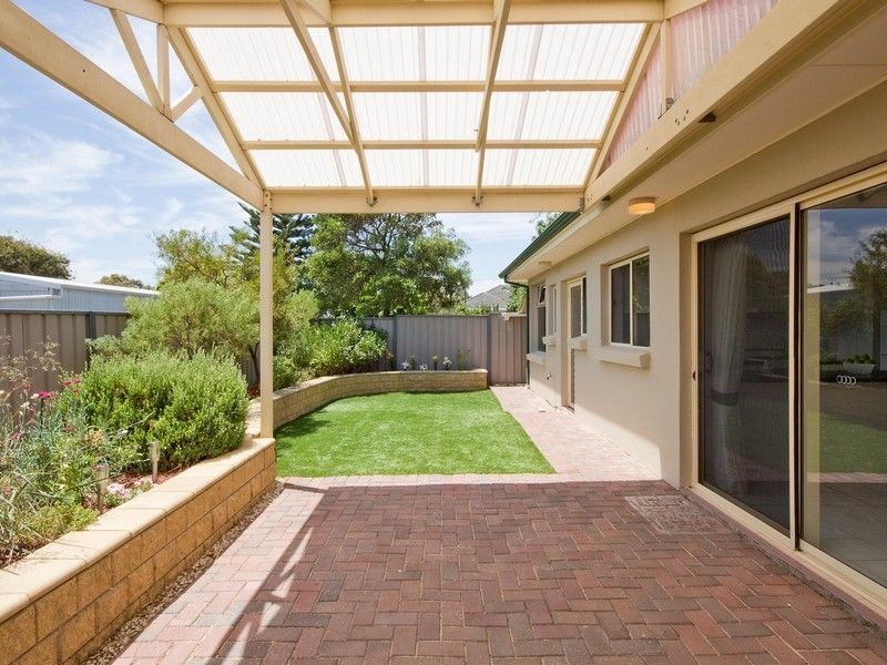 2/8 Albany Street, Grange SA 5022