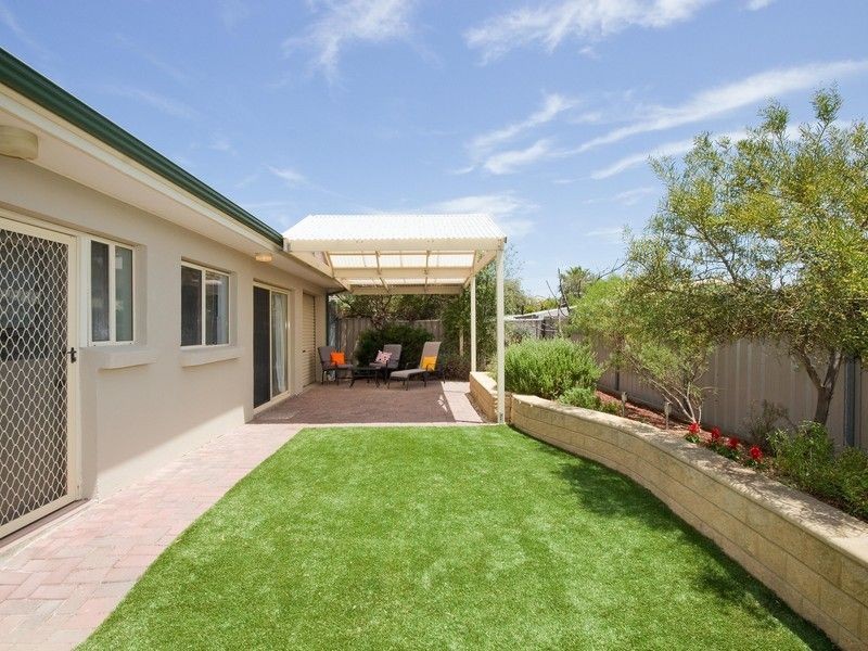 2/8 Albany Street, Grange SA 5022