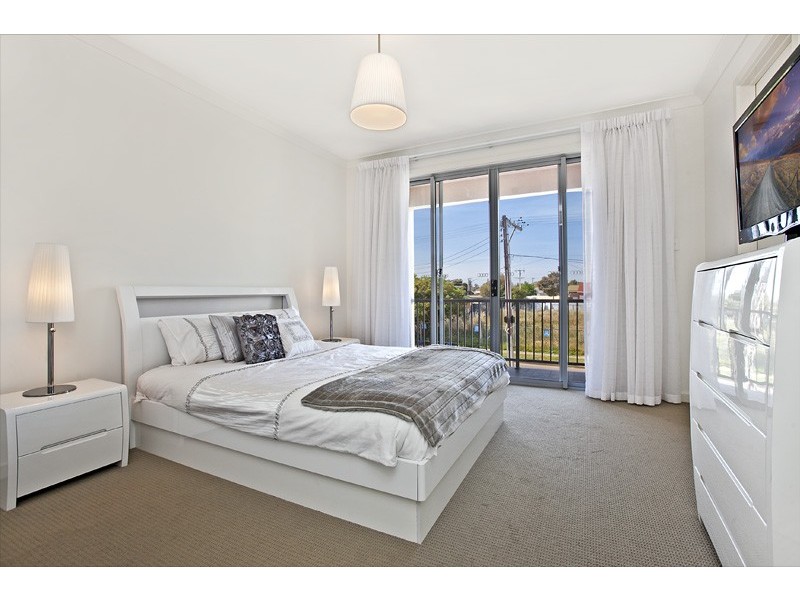 4 Esk Street, Findon SA 5023