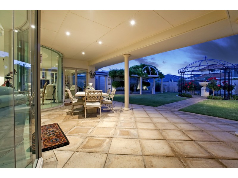 14 Leisure Court, Fulham Gardens SA 5024