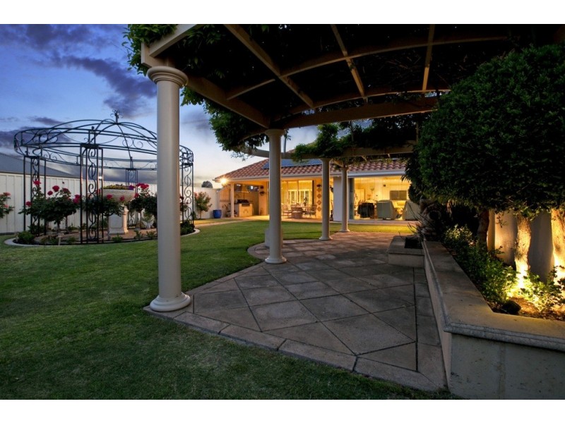 14 Leisure Court, Fulham Gardens SA 5024