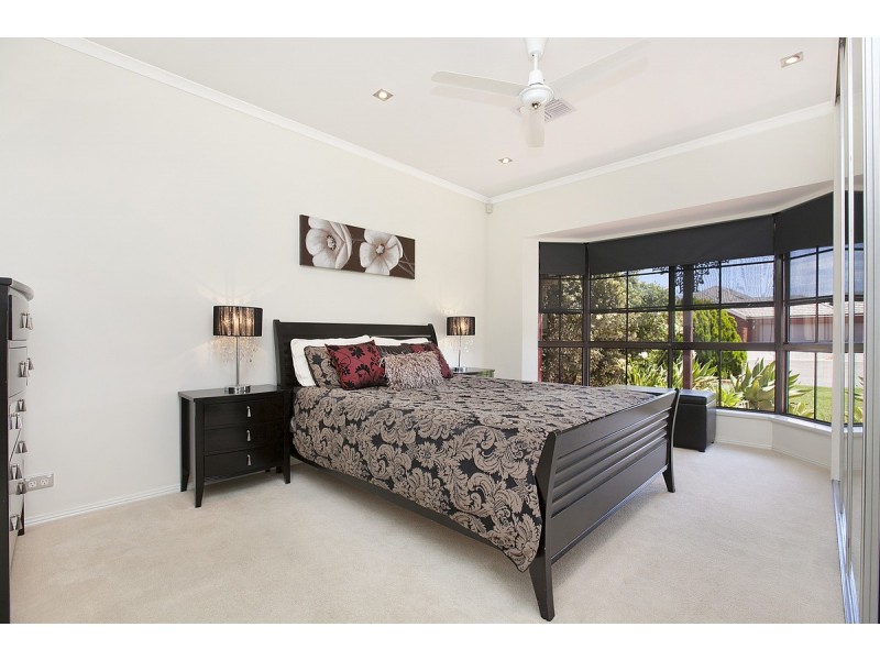 15 Lefkas Court, Seaton SA 5023