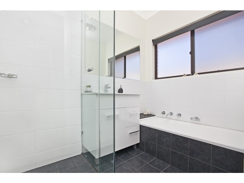 15 Lefkas Court, Seaton SA 5023