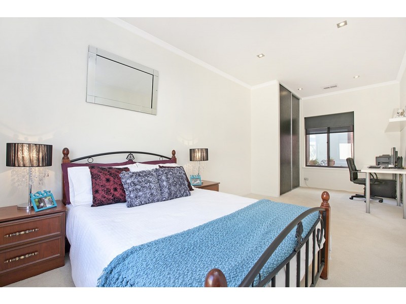 15 Lefkas Court, Seaton SA 5023