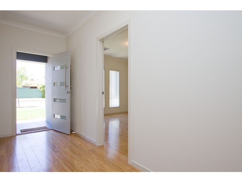 21 Mitton Avenue, Henley Beach SA 5022