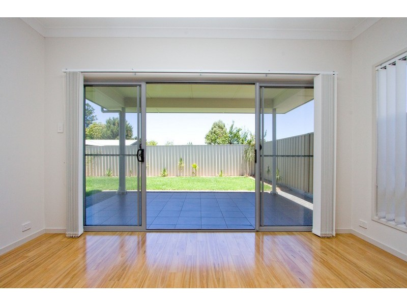 21 Mitton Avenue, Henley Beach SA 5022