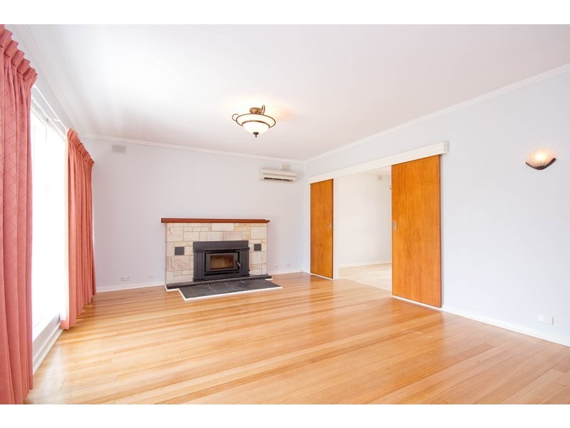 18 Sunset Crescent, Grange SA 5022