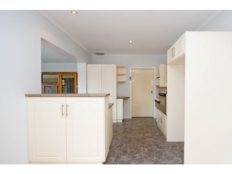 18 Sunset Crescent, Grange SA 5022