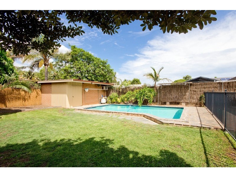 18 Sunset Crescent, Grange SA 5022