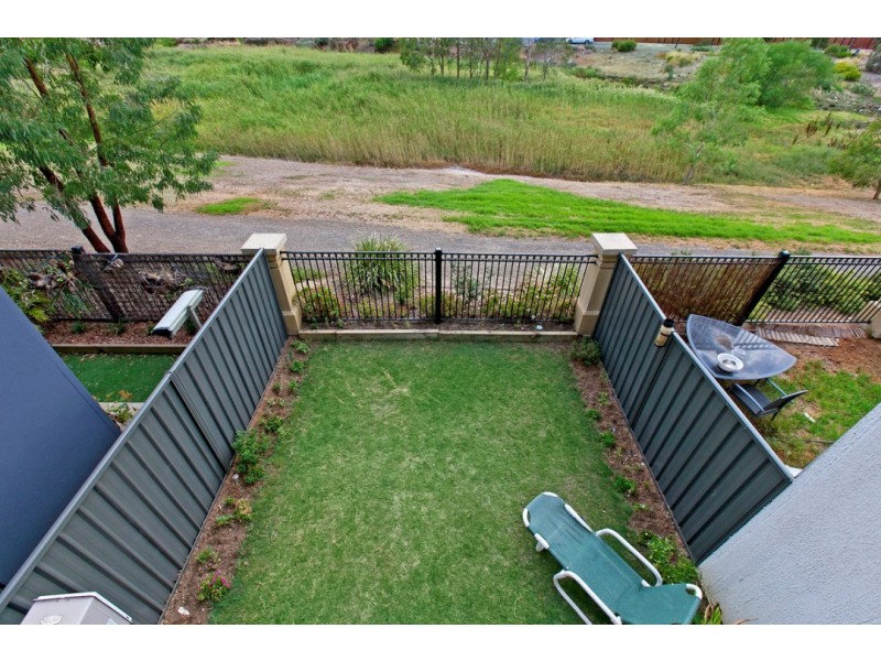 72 Harvey Circuit, Mawson Lakes SA 5095