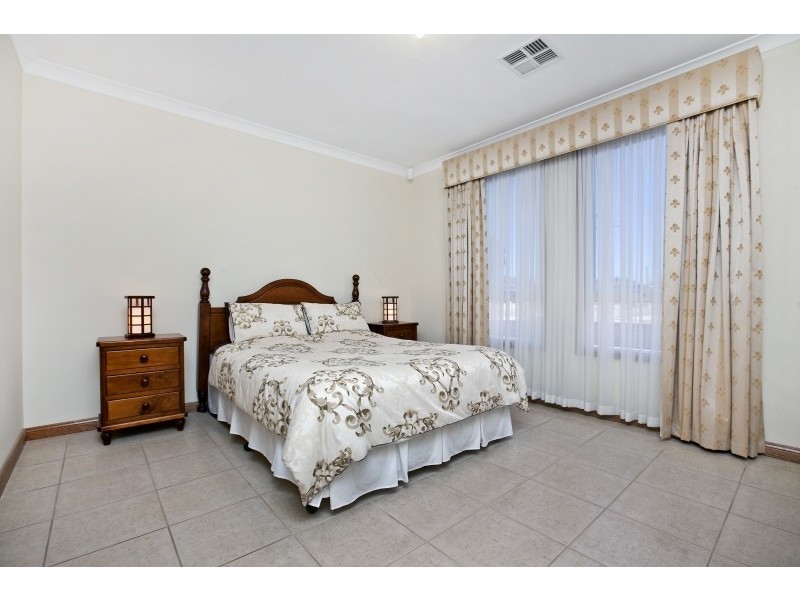 32 Green Avenue, Seaton SA 5023