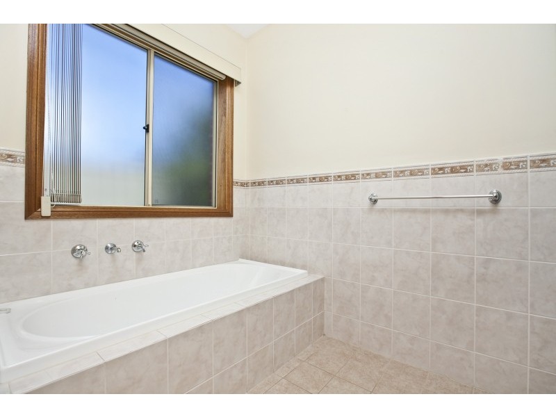 32 Green Avenue, Seaton SA 5023